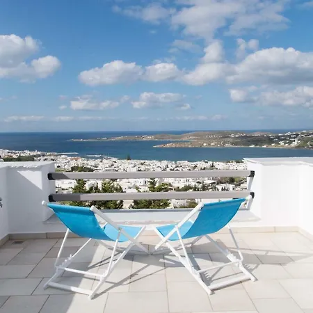 Parian Hill * Parikia (Paros)