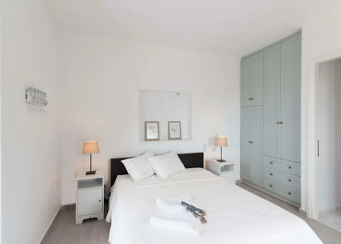 Parian Hill * Парос